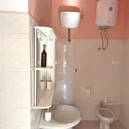 Lejlighed Casa Borgo Montasola